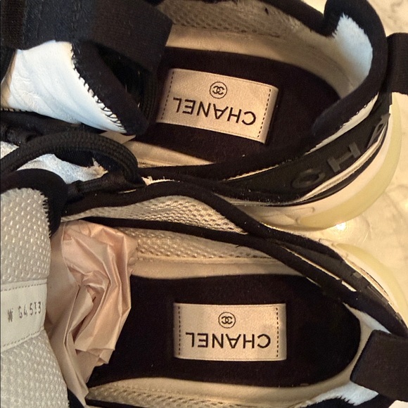 CHANEL Beige and Black Suede Low-Top Sneakers with Gold CC Accent - Picture 8 of 12